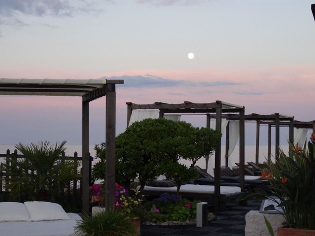 Hotel Pineto Biguglia  Eksteriør billede