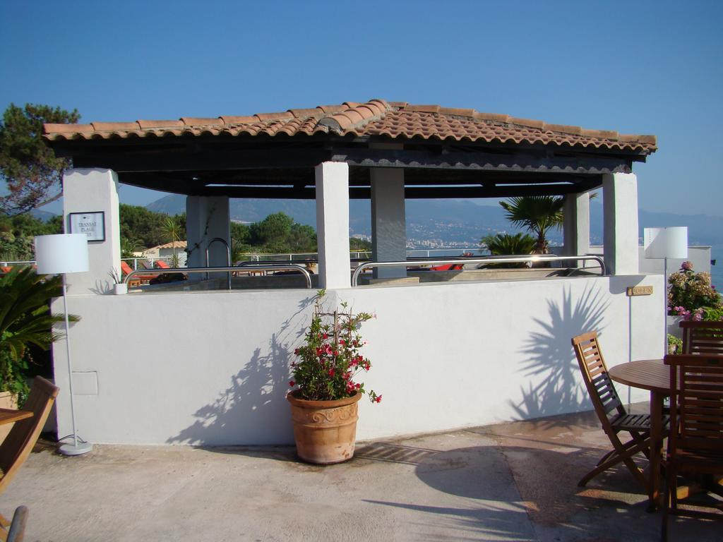 Hotel Pineto Biguglia  Eksteriør billede